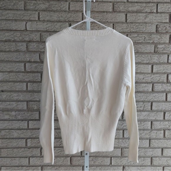 Line & Dot Off-White Lea Grommet Deep V-Neck Lace Up Knit Sweater Medium NWT - Picture 4 of 10